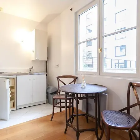 Nice Studio In The Center Of Capucines Paris